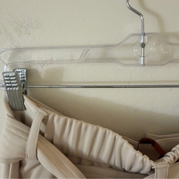 Quince Stretch Crepe Paperbag Pants Sand Off White Belted Waist size 10 NWT - Picture 16 of 16